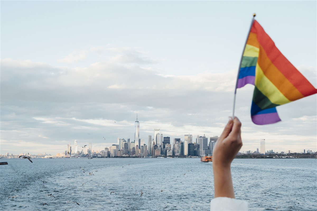 drapeaux LGBT authentiques et de qualité