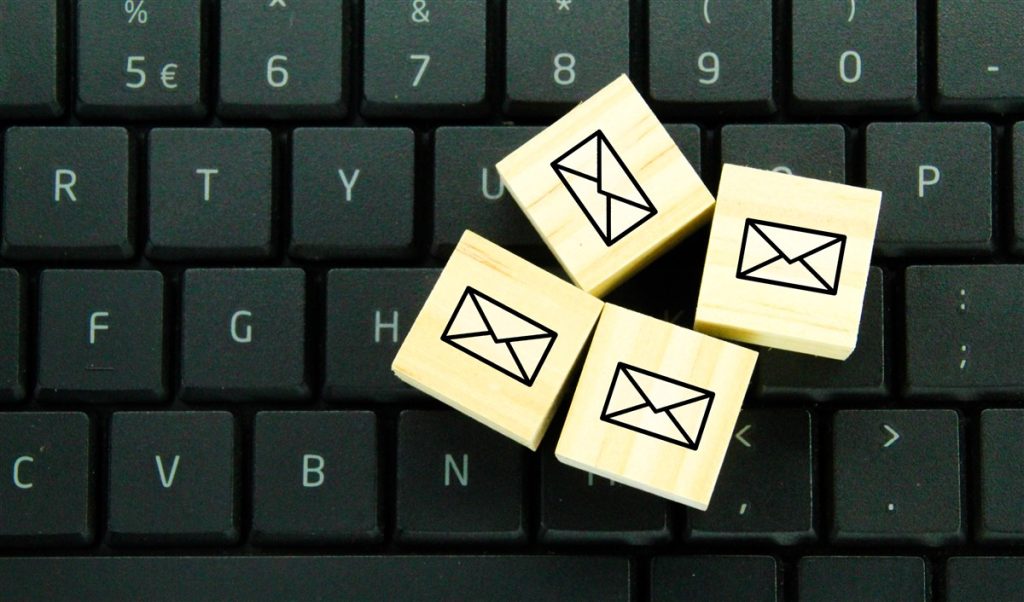 prospection pour email et Instagram